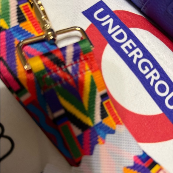 Pom Pom London City Plus Piccadilly Line - Picture 6 of 7